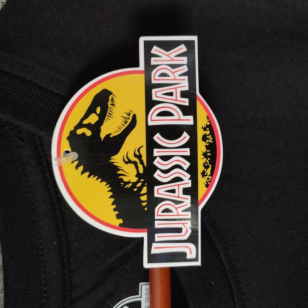NWT Jurassic Park Unisex Adult T-shirt - Picture 3 of 7
